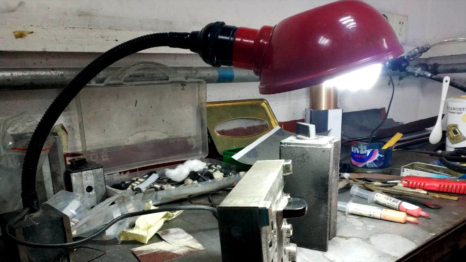 旭錦塑膠模具，掃模房