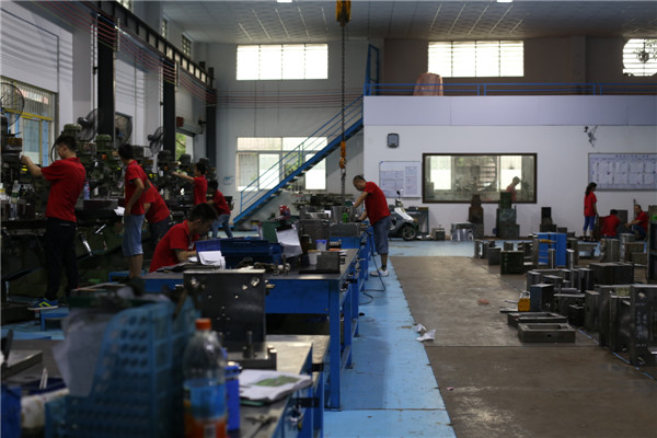 旭錦塑膠模具，注塑模具